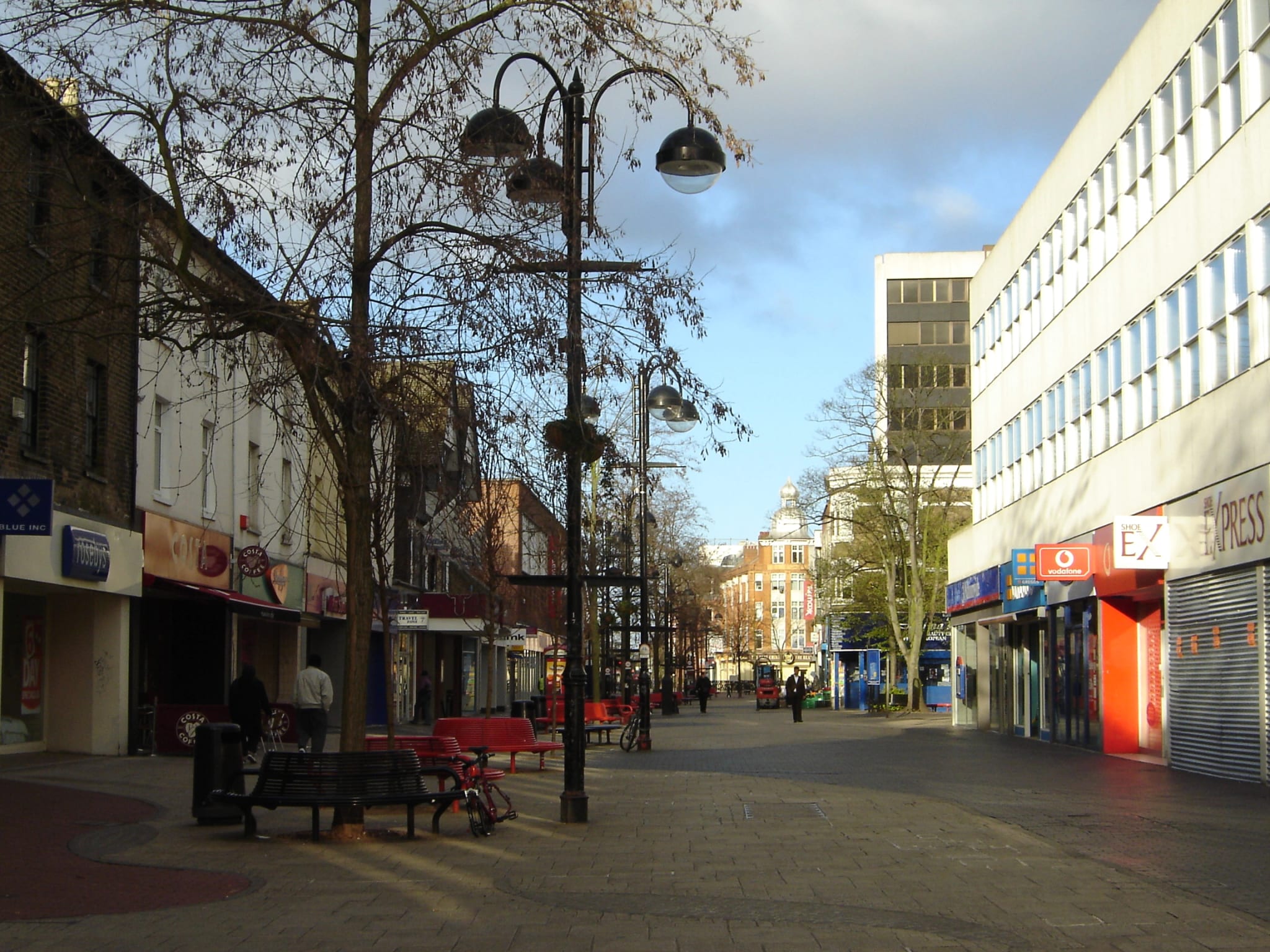 Locksmith in Hounslow | Vauxhall Locksmiths London